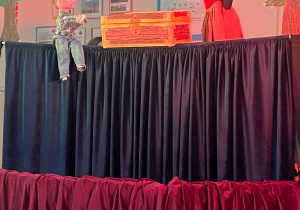 Kubuś, tajemnicza skrzynia i baba jaga.