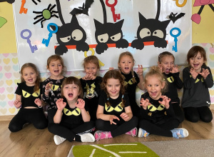 Andrzejkowe czary - mary w grupie "Tygryski".