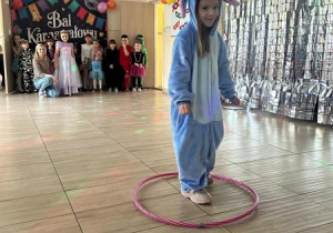 Dziewczynka w stroju Stitcha