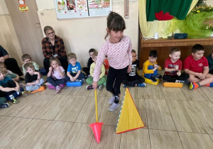 Dziewczynka podczas konkurencji