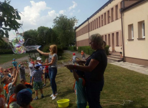 Gigantyczne bańki mydlane