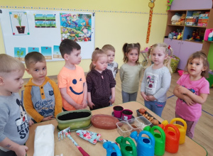 Mali ogrodnicy w grupie "Żabki"