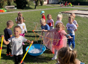 "Sprzątanie świata" i "Dzień Przedszkolaka" w grupie "Jeżyki"